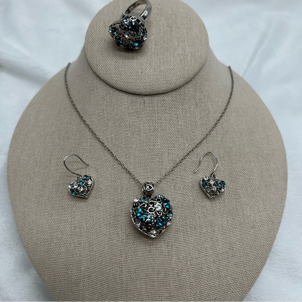 RSE CN Silver Plated Puffy Filagree Heart Statement Full Jewelry Set Blue Silver